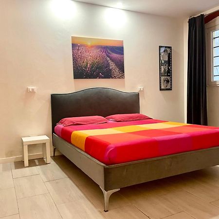 New Apartment 2 Minute From The Port Ливорно Экстерьер фото