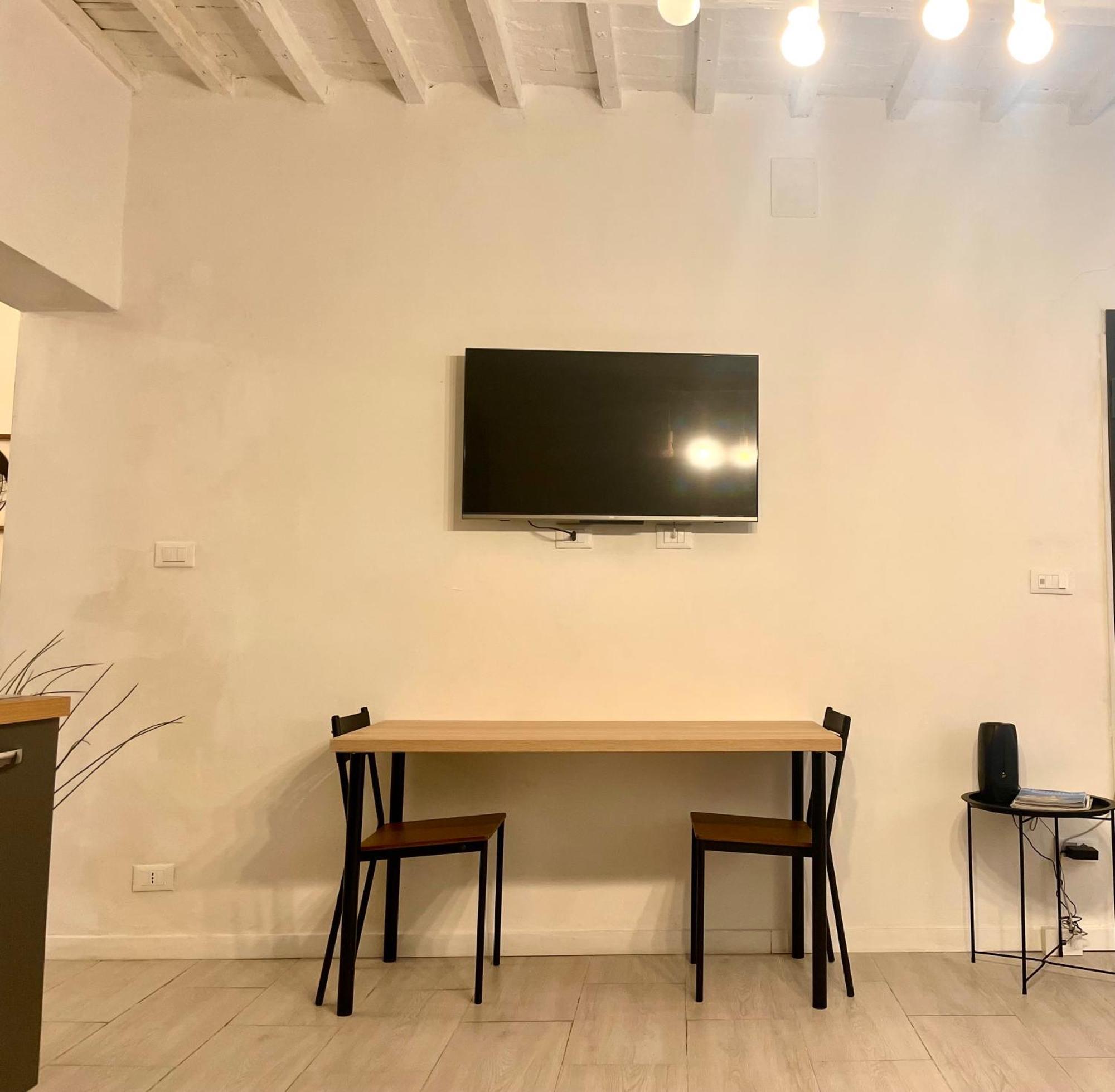 New Apartment 2 Minute From The Port Ливорно Экстерьер фото